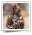 Madonna mit Kind auf Grabsockel